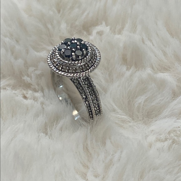 Sapphire Diamond Cluster Ring - Picture 3 of 5